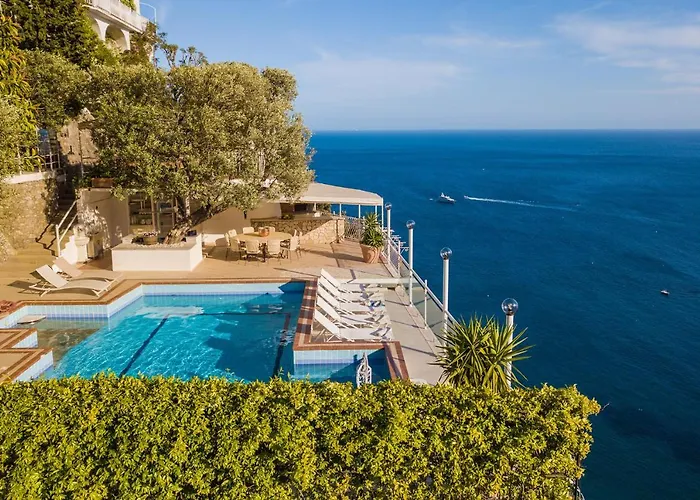 فيلا أوليفيرو *